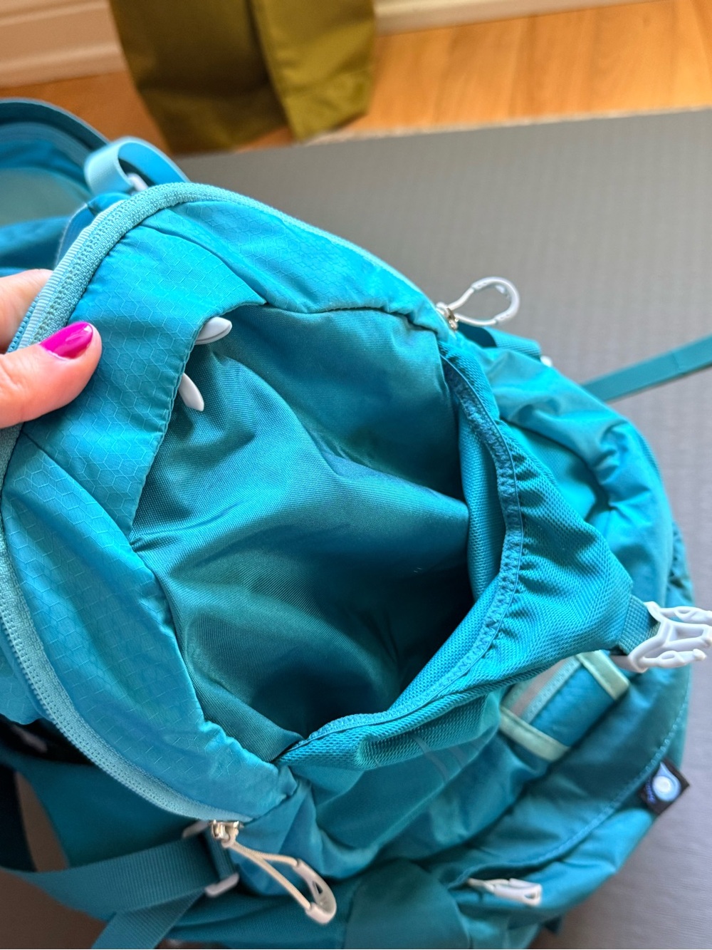 OSPREY Teal Blue Mira AG 34L Women’s Backpack - Picture 14 of 15